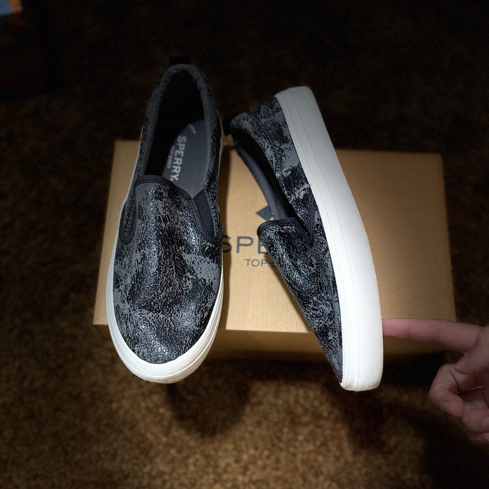 Sperry crest gore paint black